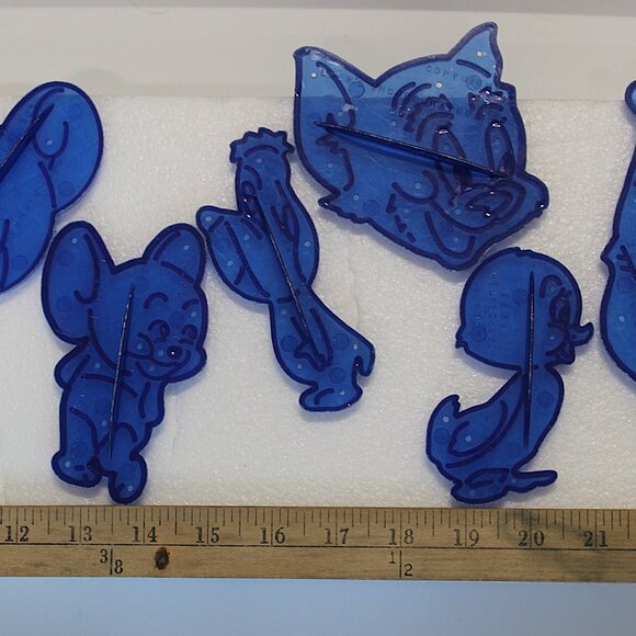 Retro 1965 Vintage Tom and Jerry cookie cutters set of 6 - Picture 2 of 16